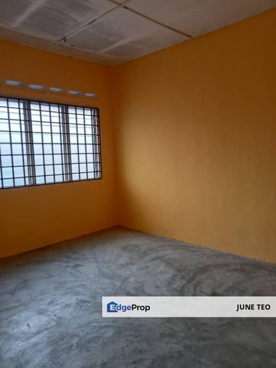 Original Unfurnished 2sty Low Cost House @ Kota Masai for Rent, Johor, Pasir Gudang