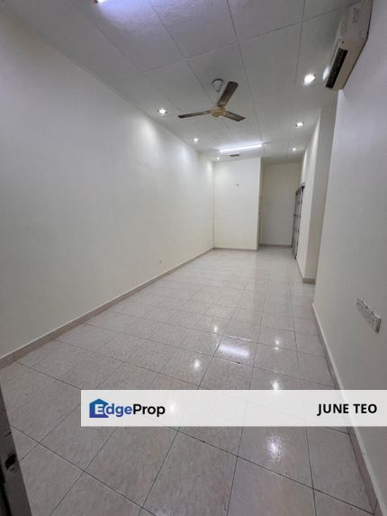 Renovated Partial Furnished 1sty w Mezzanine Terrace @ Bestari Indah for Rent, Johor, Ulu Tiram