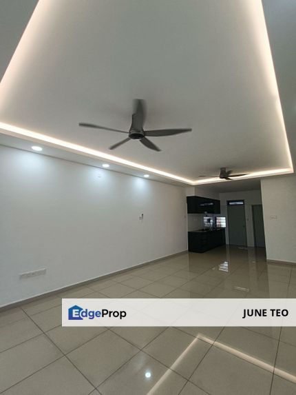 Renovated Good Condition 2sty Terrace @ Dato Onn for Rent, Johor, Johor Bahru