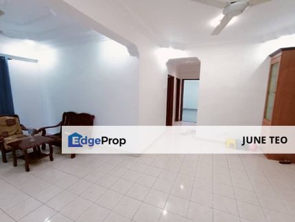 Renovated Good Condition Spacious 4room Apt @ Sri Wangi Apartment for Sale, Johor, Tampoi