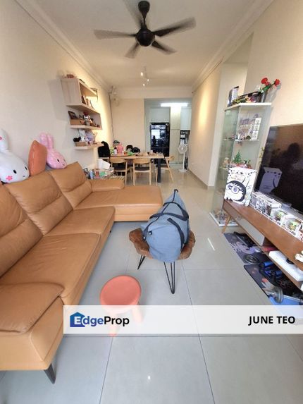 Mid Floor Unblock View Renovated Partial Furnished 3room Apt @ Kipark for Sale, Johor, Tampoi