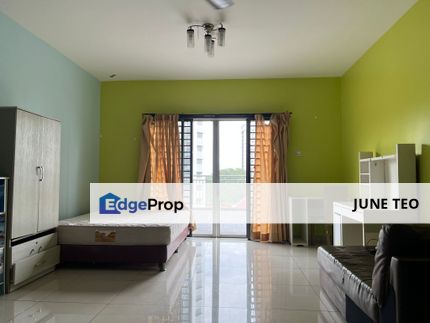 Strategic Location Good Condition Fully Furnished Low Floor Studio @ Zennith Suite for Rent, Johor, Johor Bahru