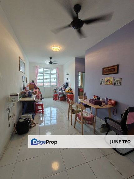 Good Condition Well Managed Strategic Location Partial Furnished 3room Apt @ Dato Onn for Sale, Johor, Johor Bahru