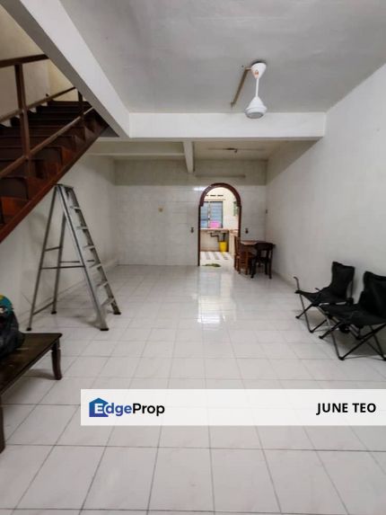 Partial Furnished Good Condition 2sty Low Cost Terrace @ Bandar Seri Alam for Rent, Johor, Masai