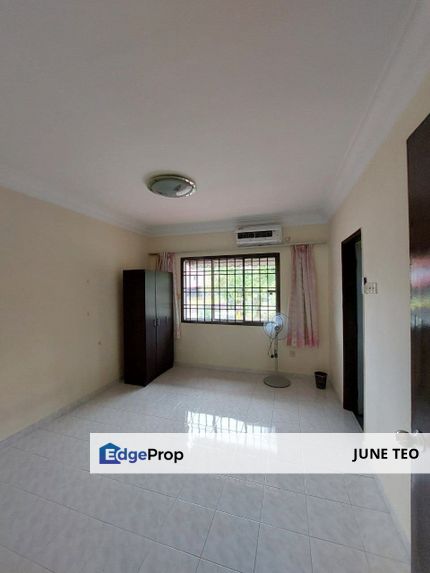 Unfurnished Unblock View Good Condition 2sty Terrace @ Nusa Perintis for Rent, Johor, Gelang Patah