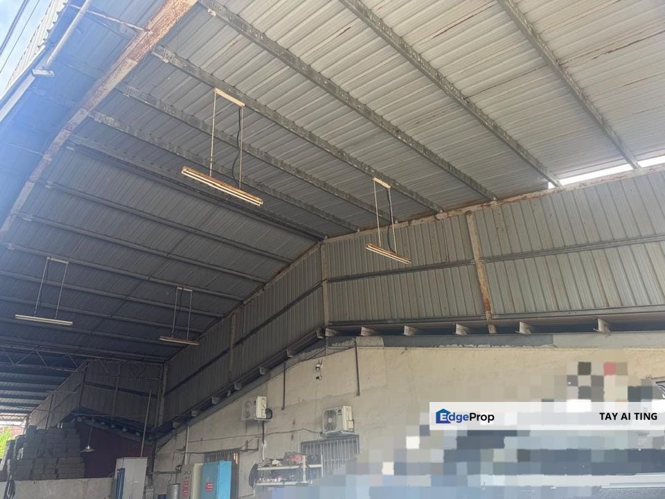 Single Storey Factory (Office + 2 Warehouses) in Kulai , Johor, Kulai