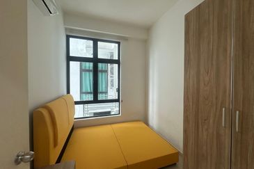 D'Summit Residences @ Kempas Utama