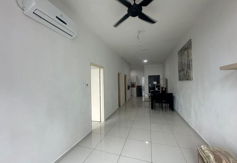 D'Summit Residences @ Kempas Utama