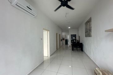 D'Summit Residences @ Kempas Utama