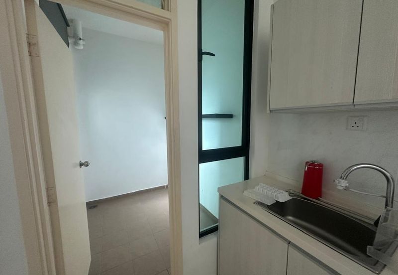 D'Summit Residences @ Kempas Utama