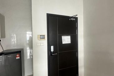 D'Summit Residences @ Kempas Utama