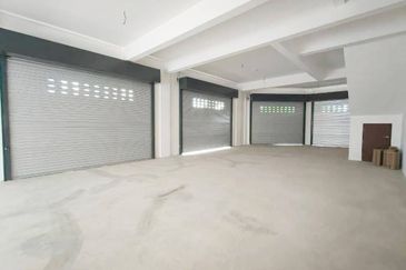 Taman Mount Austin Commercial