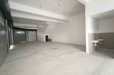 Taman Mount Austin Commercial