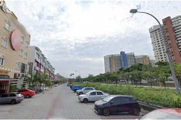 Bina Park, Bandar Seri Alam