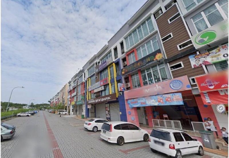 Bina Park, Bandar Seri Alam