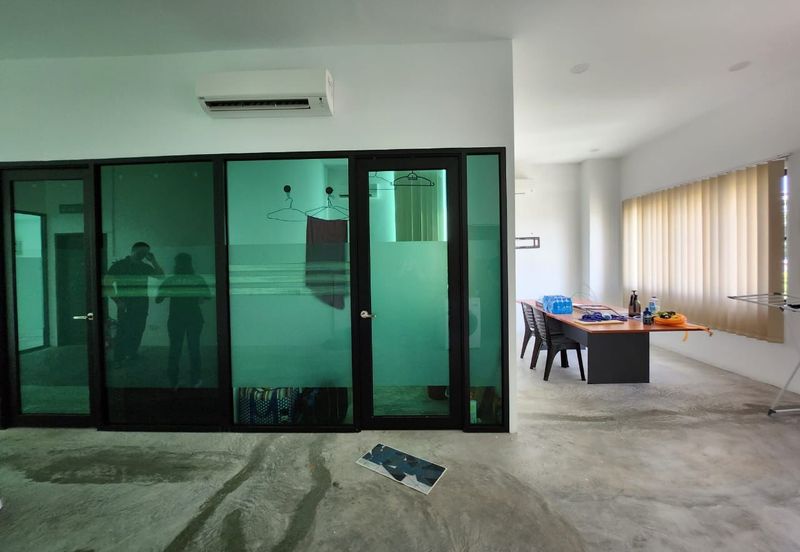 Jalan Tok Ungku, Rahang