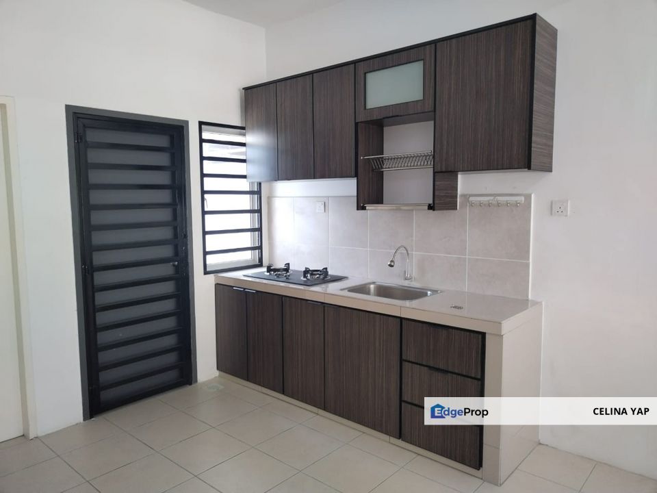 Rent !! Seremban 2-sty Terrace House With Gated & Guarded, Negeri Sembilan, Seremban
