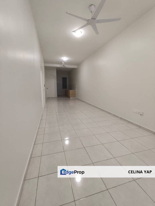 Rent !! Partially Furnish Tiara Sendayan Brand New House , Negeri Sembilan, Seremban