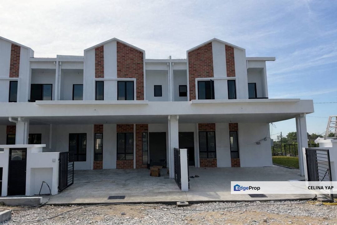 Limited Total Units: 5 Huge House Size Double Storey at Seremban Town RM 6XX K, Negeri Sembilan, Seremban