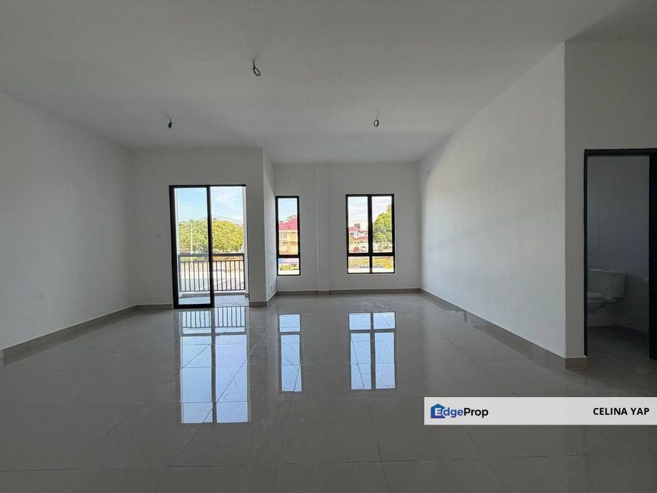 Limited Total Units: 5 Huge House Size Double Storey at Seremban Town RM 6XX K, Negeri Sembilan, Seremban