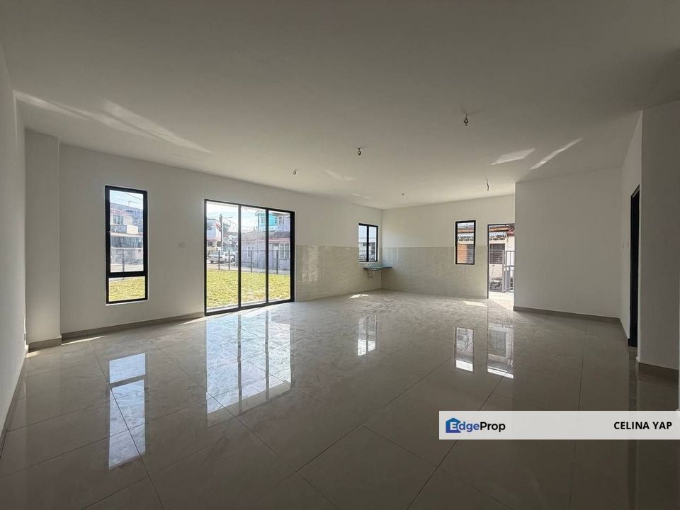 Limited Total Units: 5 Huge House Size Double Storey at Seremban Town RM 6XX K, Negeri Sembilan, Seremban