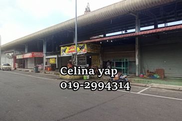 Nilai 3 Wholesale Centre