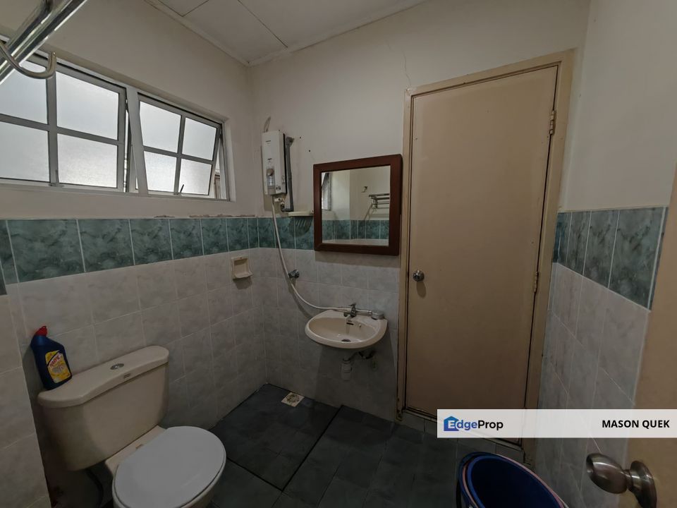 BUKIT PUCHONG/22 X 75/FREE HOLD/BELOW MARKET UNIT/100% LOAN, Selangor, Puchong