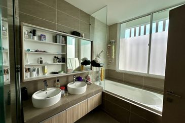 Jacaranda, Garden Residence Semi-D Fully Furnished for rent