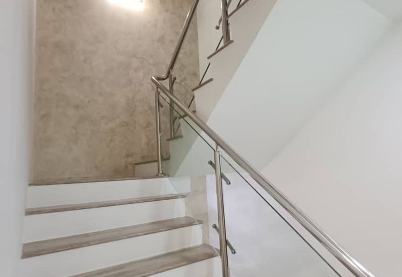 Puteri 8, Bandar Puteri Puchong, 3 Storey Terrace House for Sale