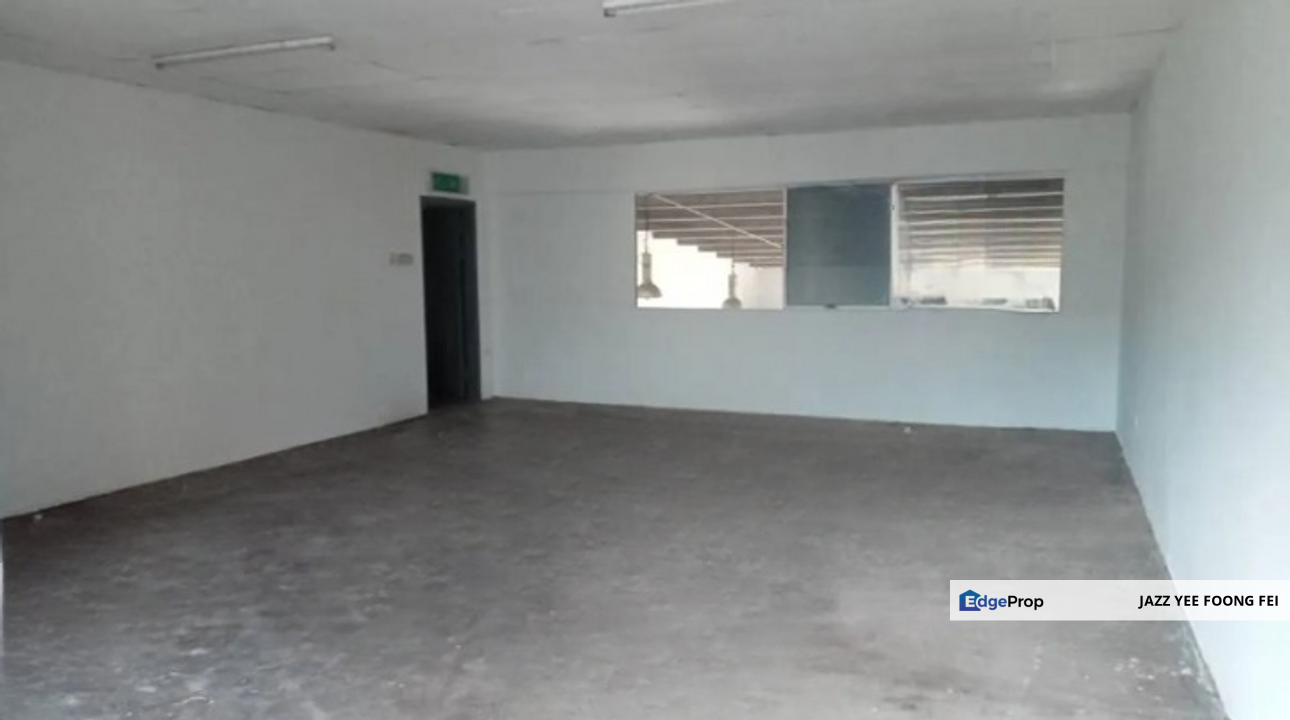 1.5 Storey Link Factory @ Taman Perindustrian Meranti Jaya, Puchong, Selangor, Puchong