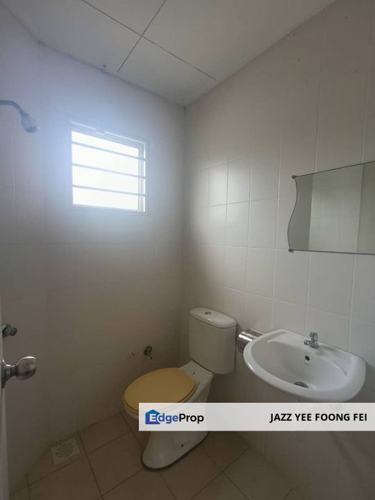 【Renovated | Partly Furnished】Cascadia Townhouse, Lake Vista Puchong for Sale, Selangor, Puchong