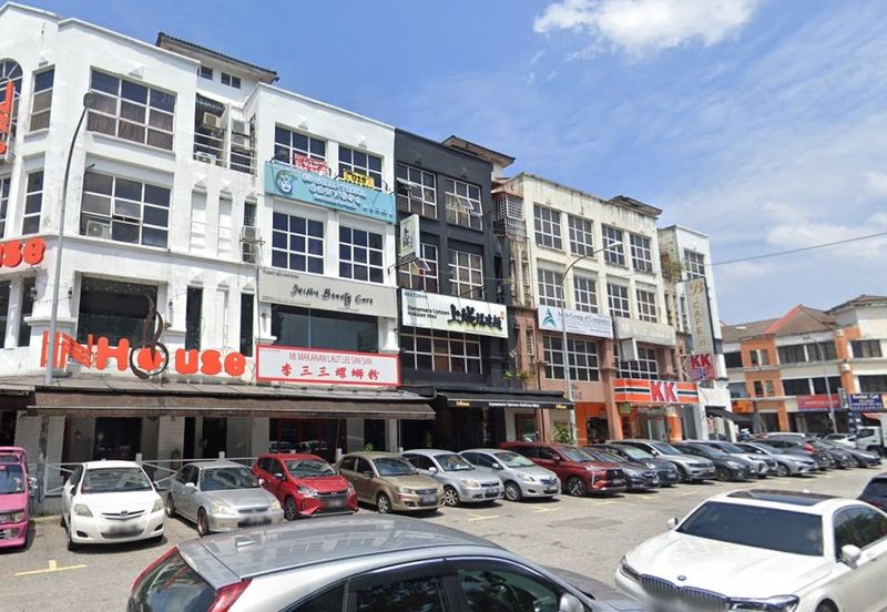 Jalan Kenari, Bandar Puchong Jaya