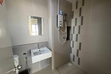 SetiaWalk R3 Solace Service Apartment