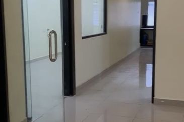 Jalan Kenari, Bandar Puchong Jaya