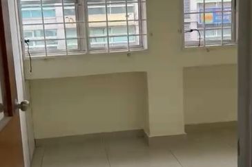 Jalan Kenari, Bandar Puchong Jaya