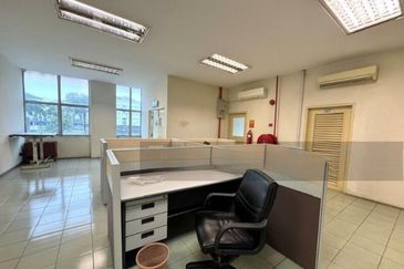 【Kinrara Puchong】Warehouse for Rent @ Jalan Puchong Mesra & Jalan Klang Lama