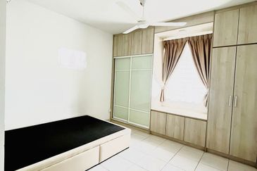 Impiana Sky Residensi @ The Earth