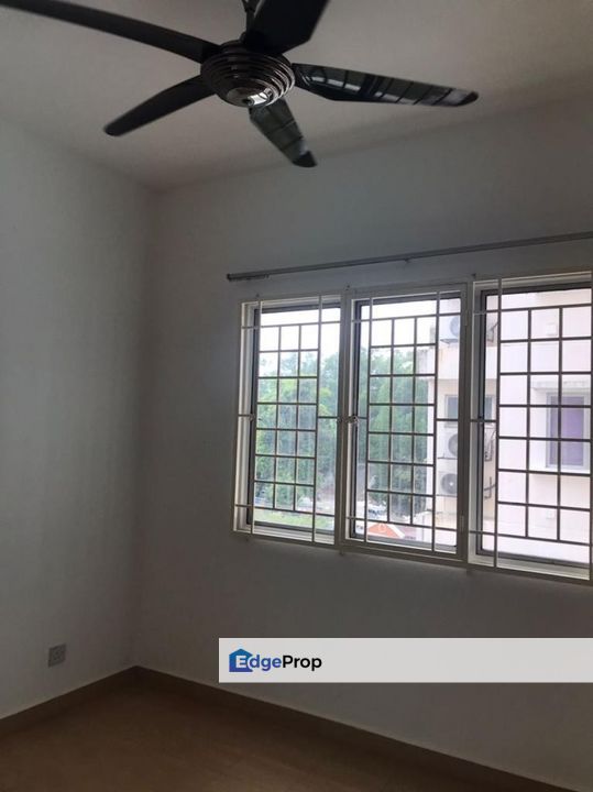 Kenanga Apartment Wawasan puchong for rent partly furnished, Selangor, Puchong