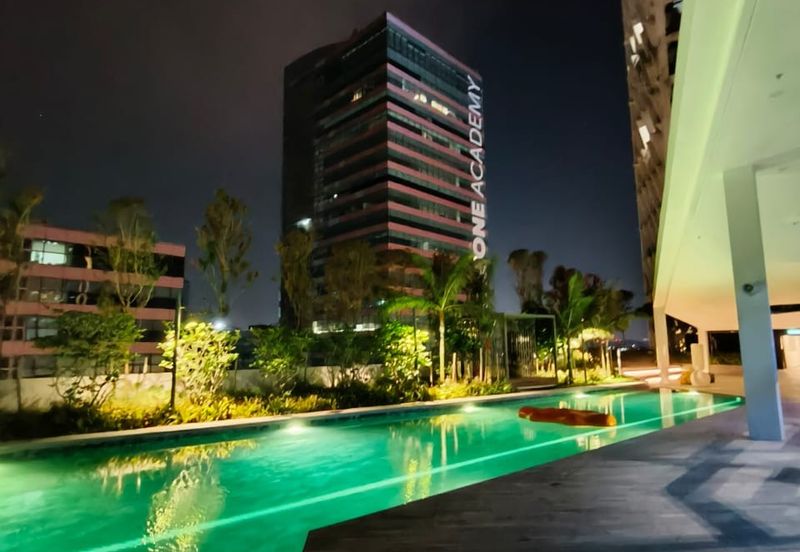 Yolo Signature Suites