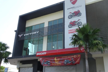 HiCom-Glenmarie Industrial Park