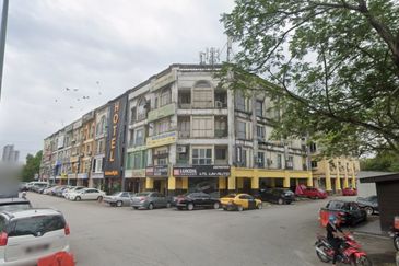 Bandar Sunway | Endlot Main Road | Ground Floor Shop for Rent | Taman Subang Indah