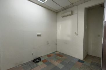 1.5 Shoplot Puteri 7 (20x65sf), Bandar Puteri Puchong for Rent