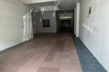 1.5 Shoplot Puteri 7 (20x65sf), Bandar Puteri Puchong for Rent