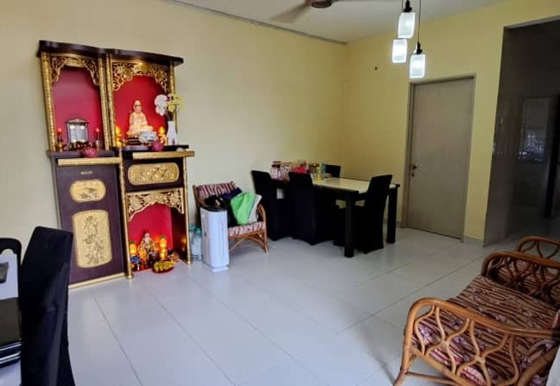 Pangsapuri Akasia, Bandar Botanic