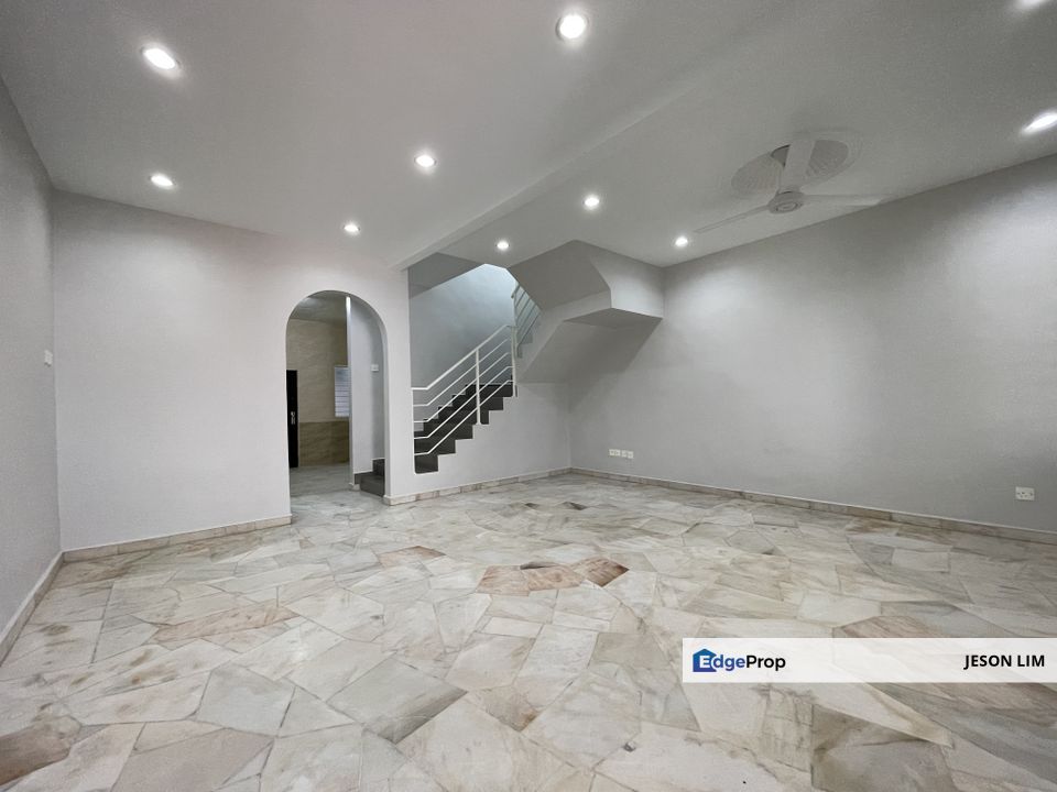  Klang Utama @2 Storey 18X55 3R2B @Fully Renovated & Extended for Sale RM430k , Selangor, Klang