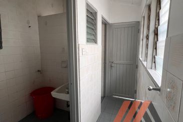 Taman Tepi Sungai ( Taman Teluk Pulai Indah )