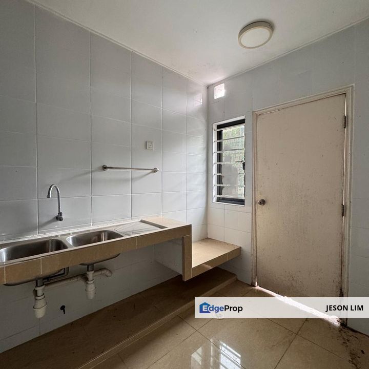 Taman Sri Istana Klg @Endlot & Facing Open 2 Storey 18X82 6R5B for Sale RM500k, Selangor, Klang