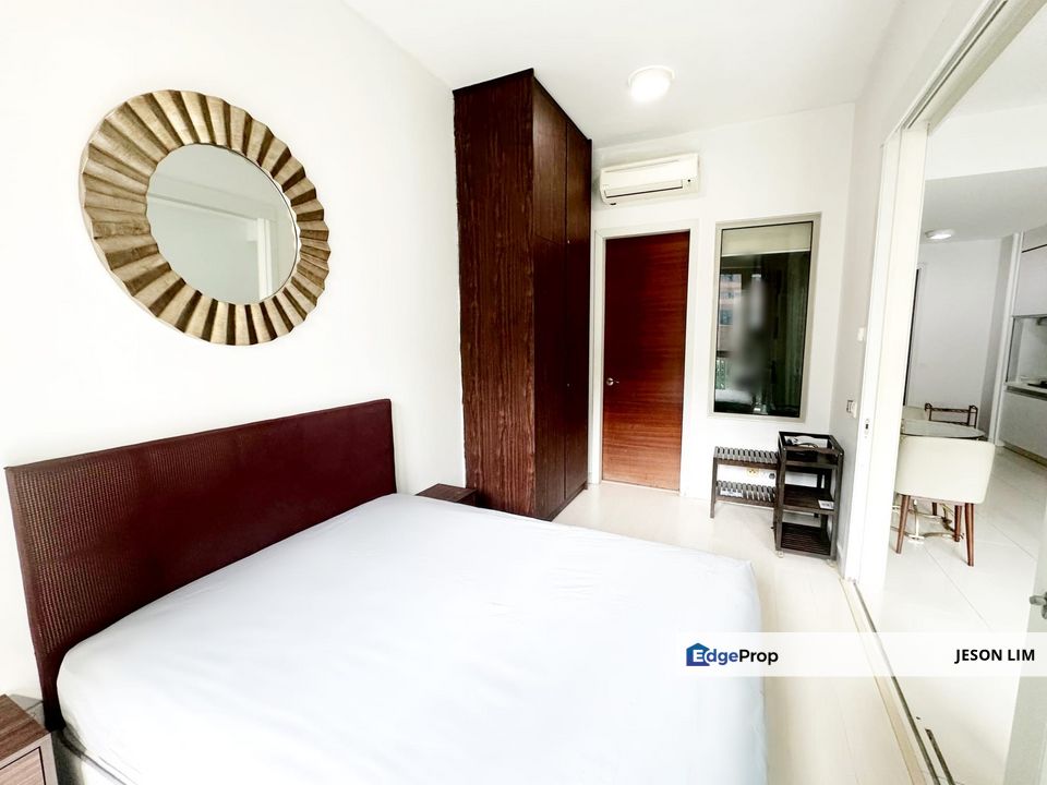 Marc Residence KLCC Suites @Renovated 1R1B 636sqft with Parking for Sale RM750k, Kuala Lumpur, KLCC