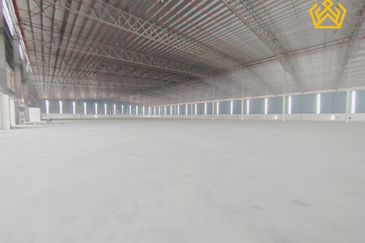 West Port, Pulau Indah