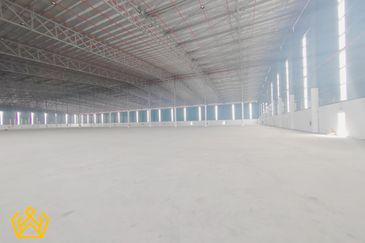 West Port, Pulau Indah